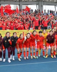 华体会入口-【邀请赛】邵子钦戴帽张馨远射 女足5比1泰国夺冠