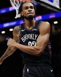 华体会在线-Scotto：包括步行者、勇士等队都在关注着克拉克斯顿