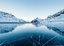 朱芳雨：越来越多中国球员冲击海外联赛，值得我们鼓掌点赞